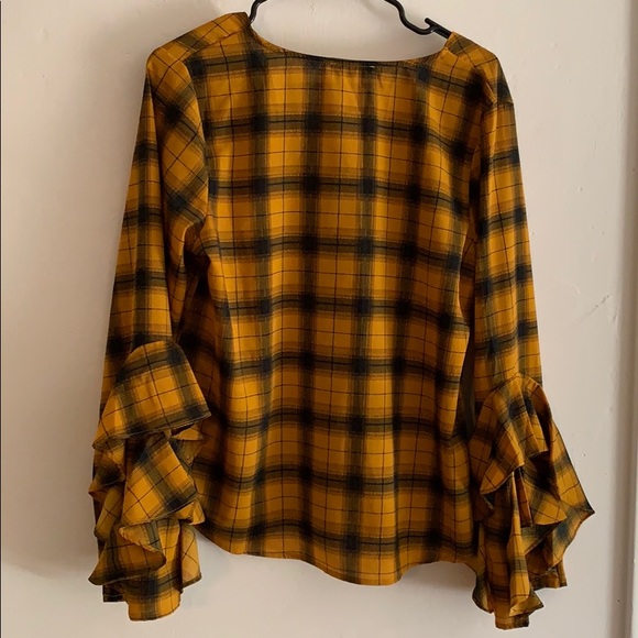 Yellow and black long sleeve top - Picture 4 of 4
